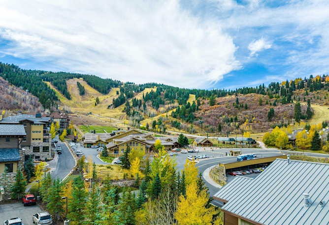 Best Park City Neighborhoods for Short-Term Rental Investment (2026): Where STRs Are *Actually* Allowed + ROI Tradeoffs