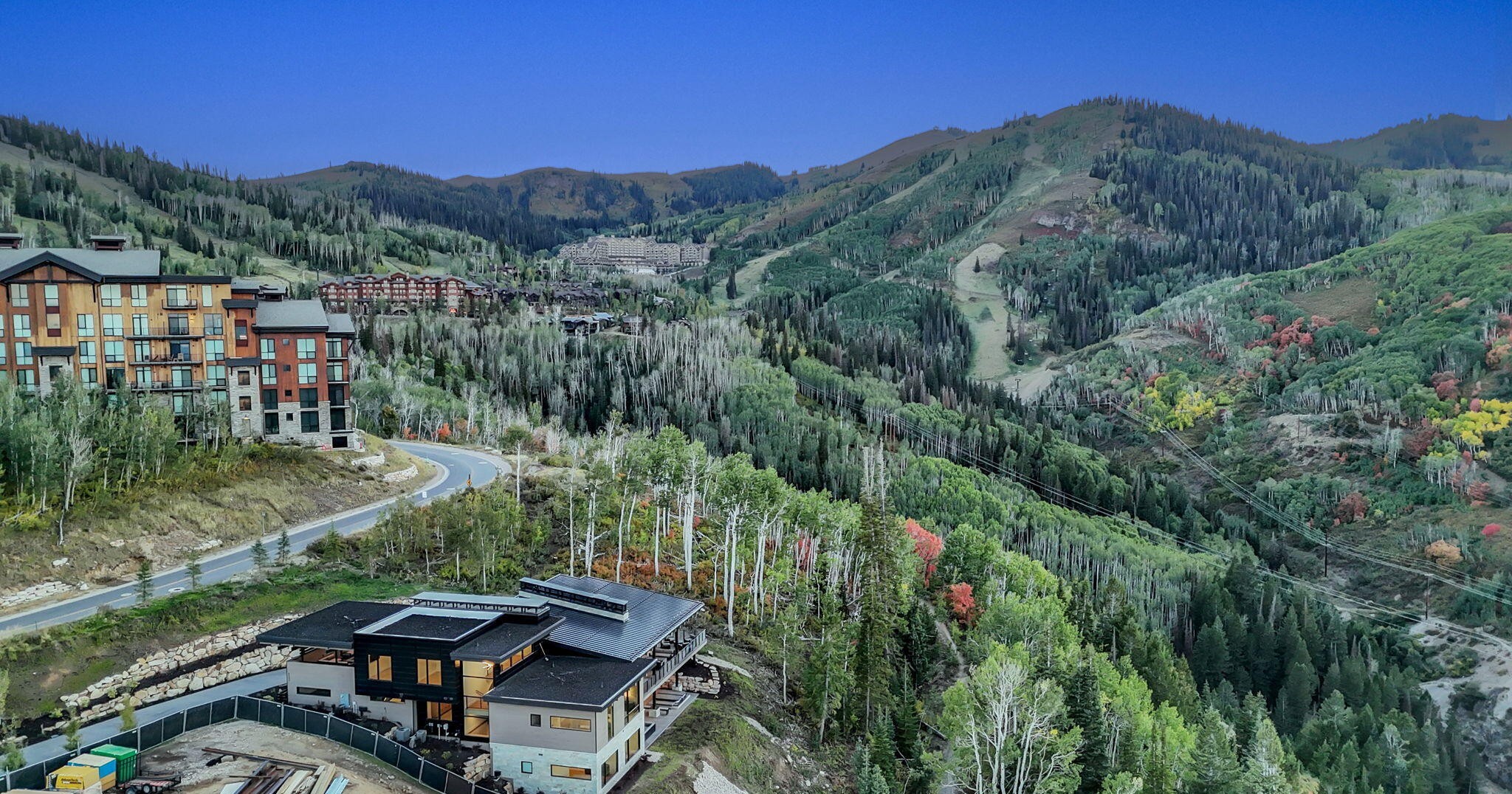 Best Time to Sell a Home in Park City (2026): Seasonal Demand, Buyer Mix, and Pricing Strategy for Absentee Owners